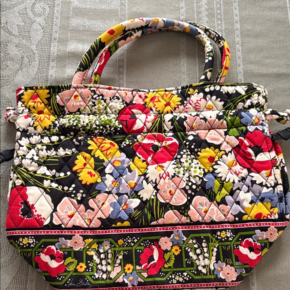 Vera Bradley Floral Quilted Women's Bag- Retired Poppy Fields Pattern